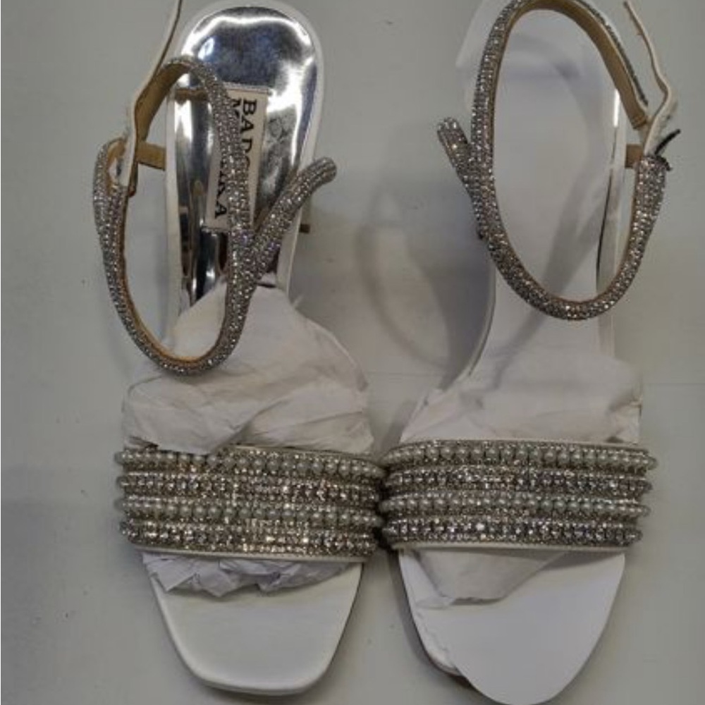 Badgley Mischka Silver and White Rhinestone Heels!! - Picture 4 of 5